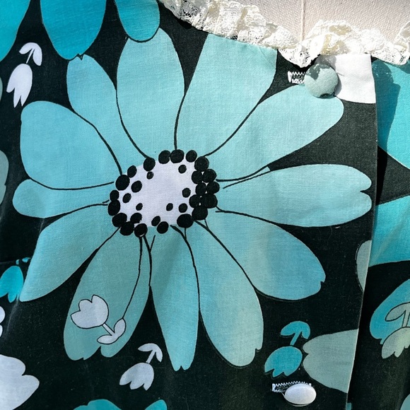 Floral Maxi Dress in Teal and Black - Picture 2 of 4
